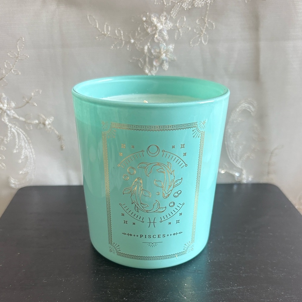 Ashland Scented Candle Pisces NWT 10oz.